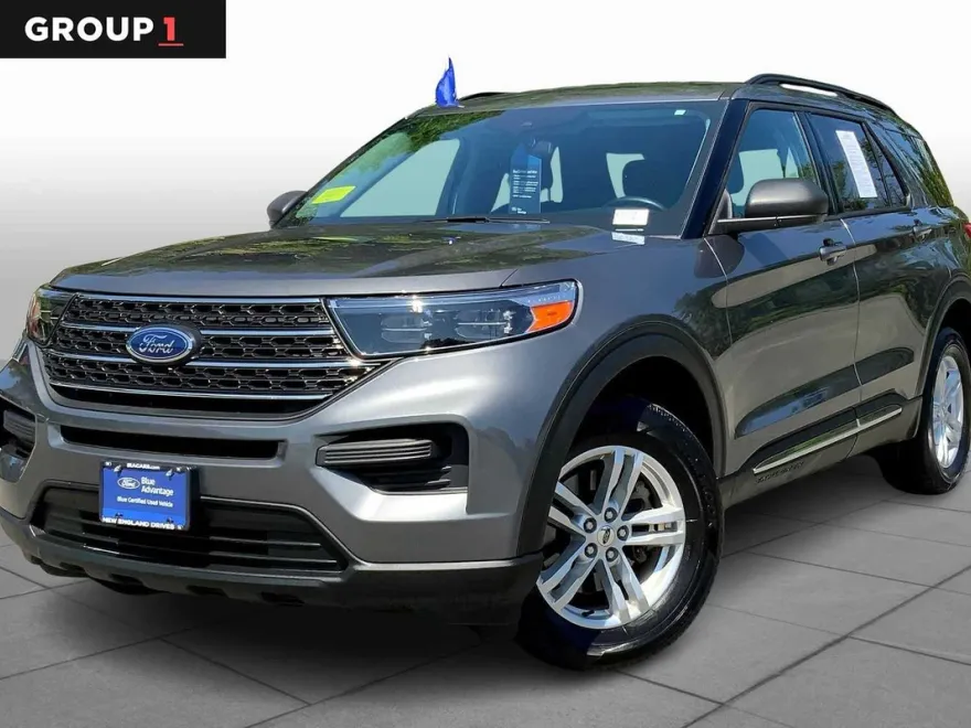 2022 Ford Explorer XLT photo 1