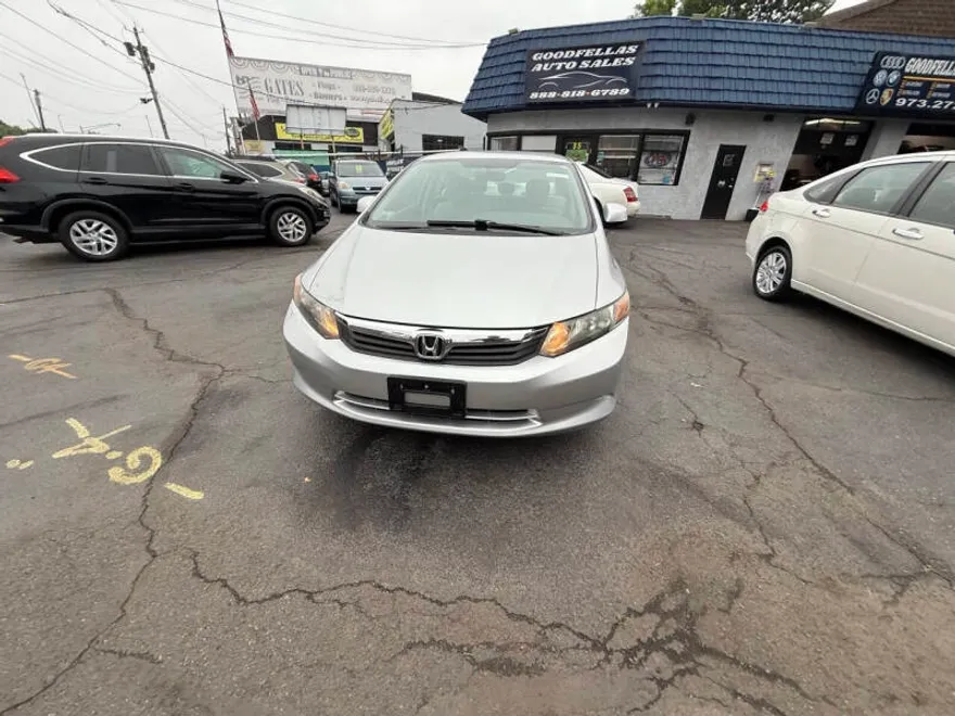 2012 Honda Civic LX photo 1