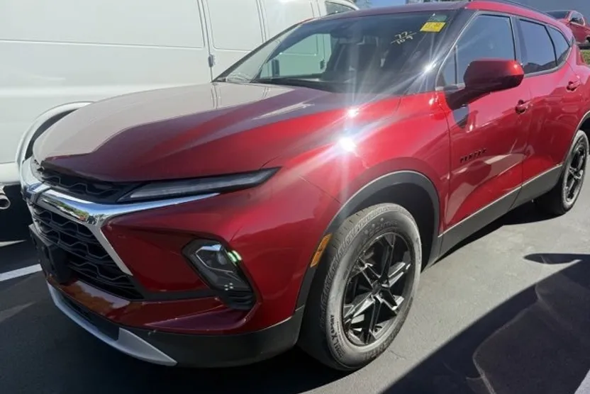 2023 Chevrolet Blazer 2LT photo 1