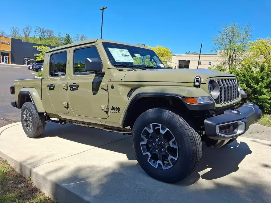 2025 Jeep Gladiator Sport S photo 1