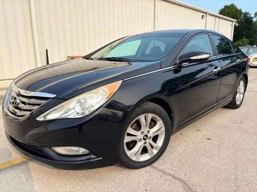 2013 Hyundai Sonata Limited photo 1