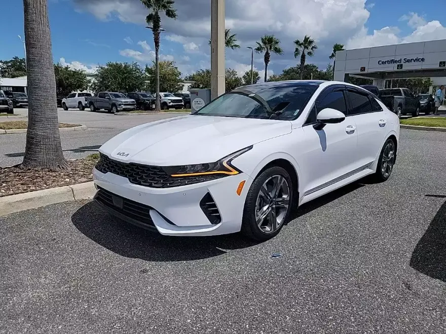 2024 Kia K5 EX photo 1