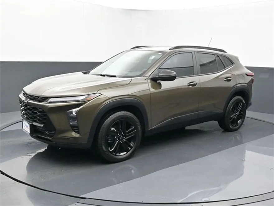 2024 Chevrolet Trax ACTIV photo 1