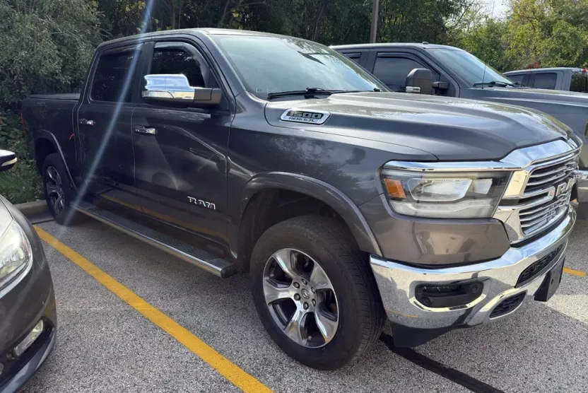 2019 Ram 1500 Laramie photo 1