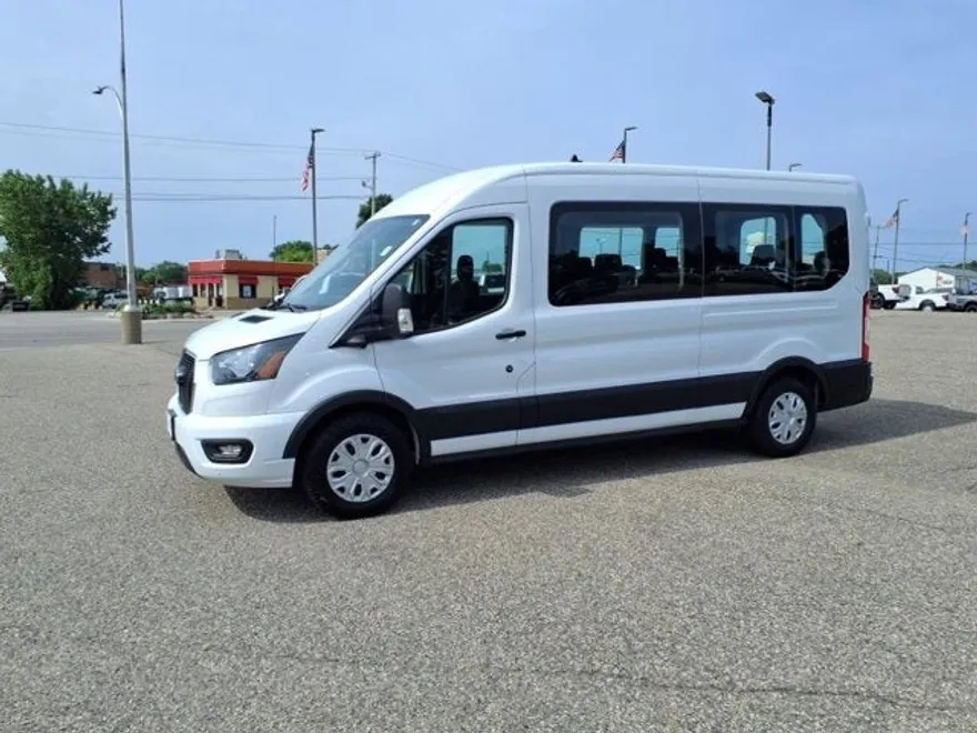 2023 Ford Transit Passenger XLT photo 1