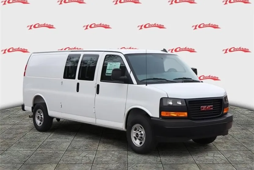 2025 Gmc Savana Cargo 3500 photo 1