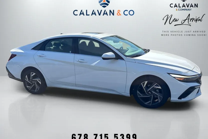 2024 Hyundai Elantra SEL Convenience photo 1