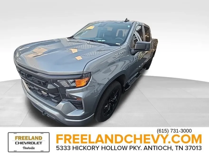 2023 Chevrolet Silverado 1500 Custom photo 1