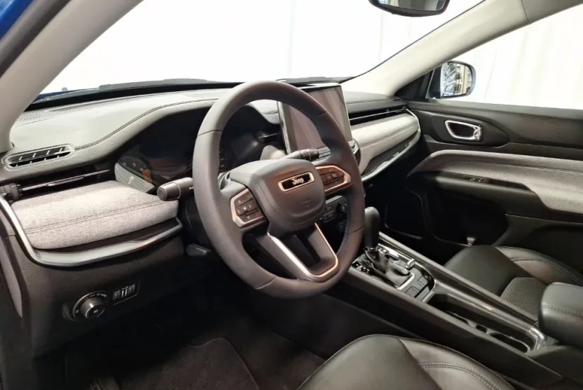 2022 Jeep Compass Latitude photo 1