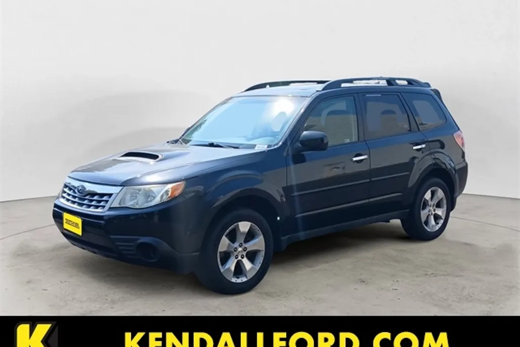 2013 Subaru Forester 2.5XT Premium photo 1