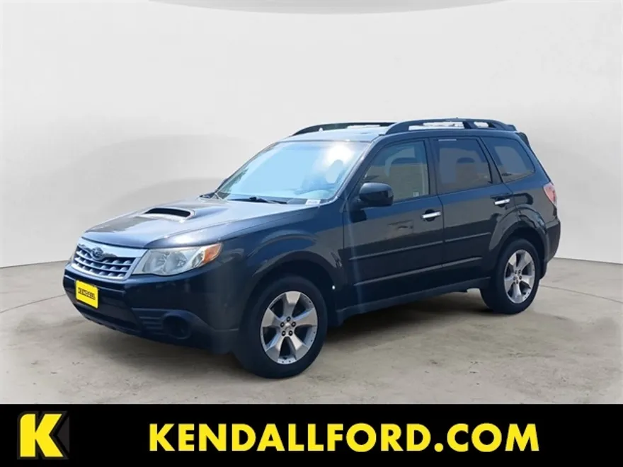 2013 Subaru Forester 2.5XT Premium photo 1