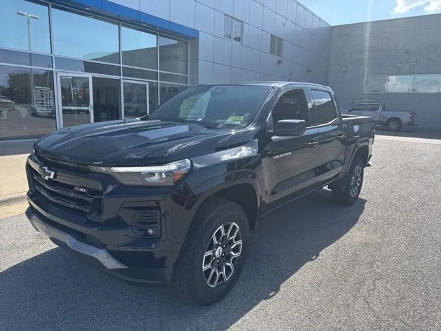2026 Chevrolet Colorado Z71 photo 1