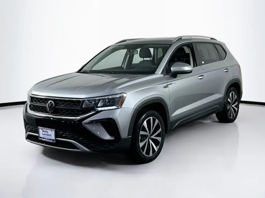 2022 Volkswagen Taos SE photo 1