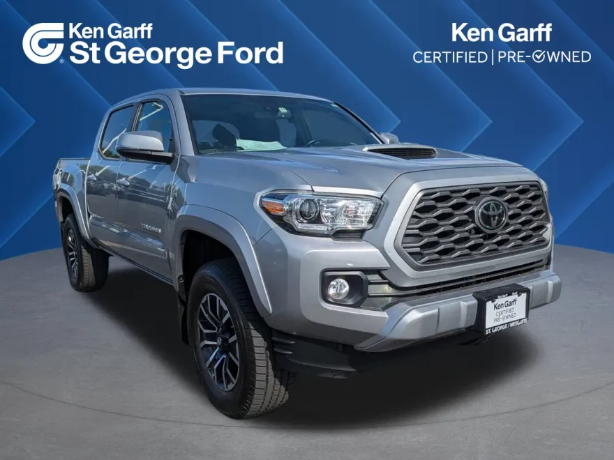 2021 Toyota Tacoma TRD Sport photo 1