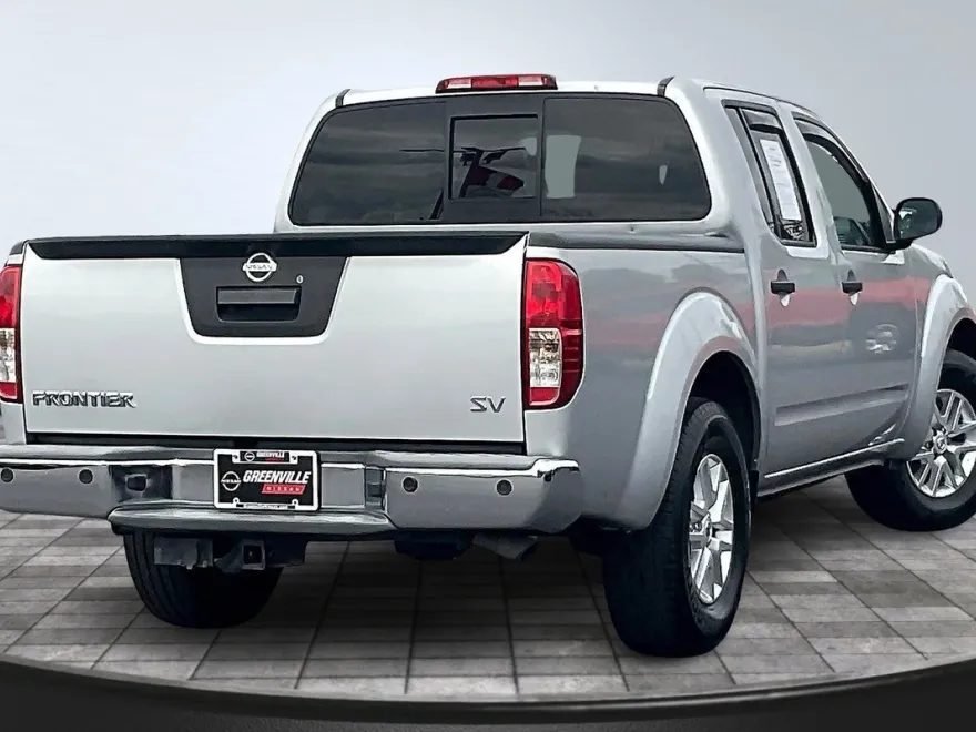2017 Nissan Frontier SV photo 12