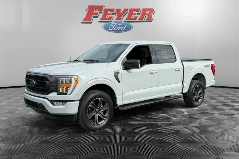 2023 Ford F-150 XLT photo 1