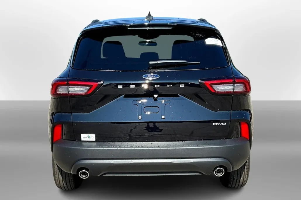 2025 Ford Escape ST-Line photo 1