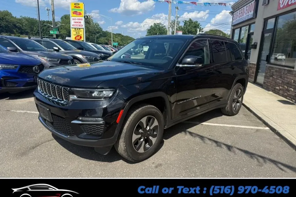 2023 Jeep Cherokee 4xe Sport photo 1