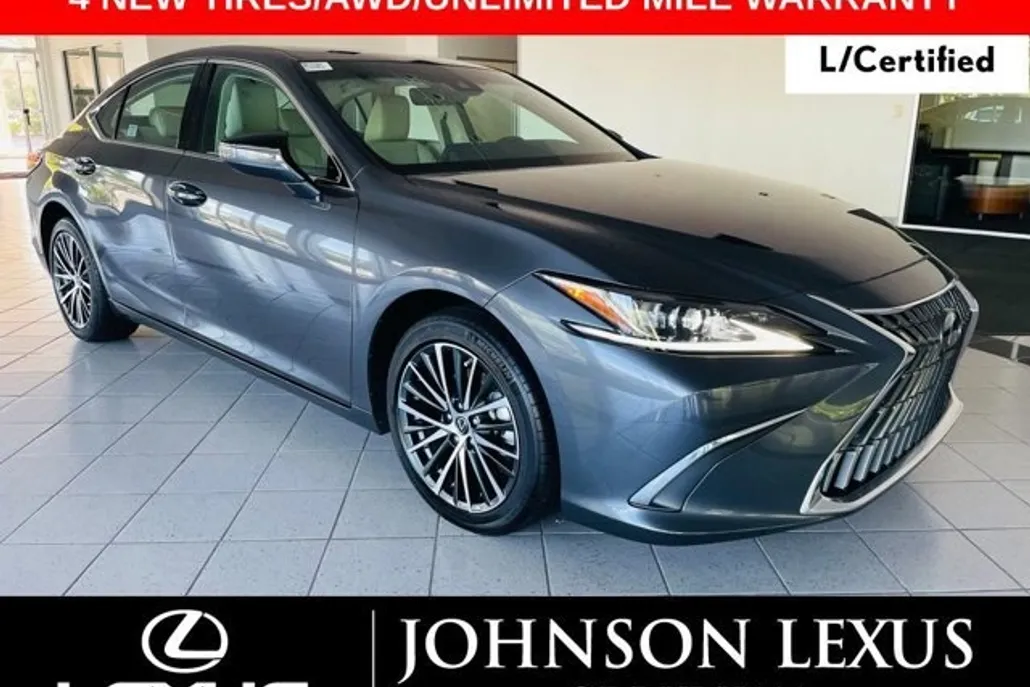 2024 Lexus ES 250 Luxury photo 1