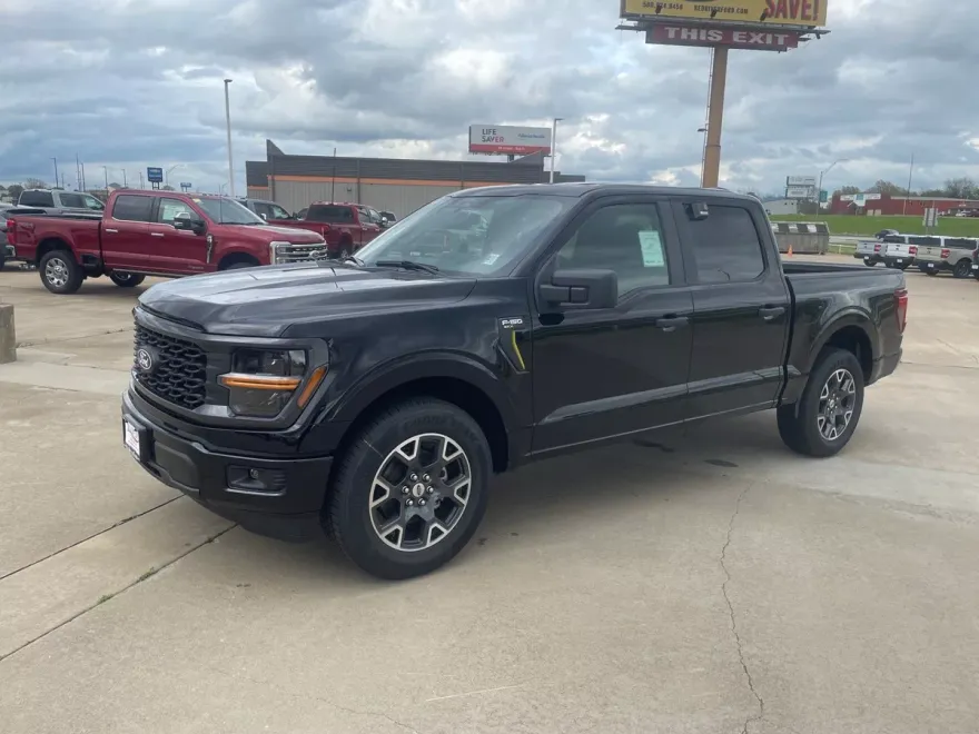 2025 Ford F-150 STX photo 1
