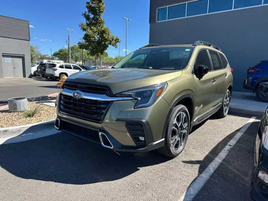 2025 Subaru Ascent Limited photo 1