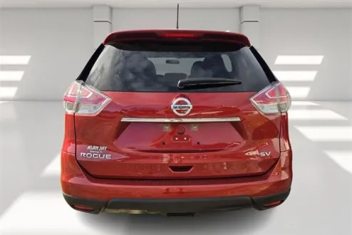 2016 Nissan Rogue SV photo 3