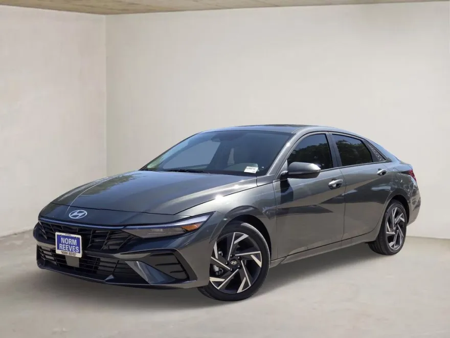 2025 Hyundai Tucson SEL photo 1
