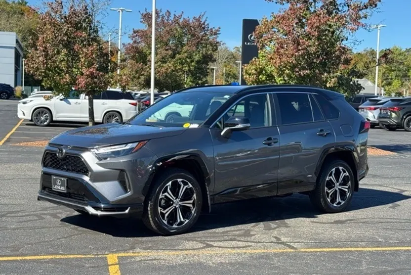 2025 Toyota RAV4 Hybrid XSE photo 1