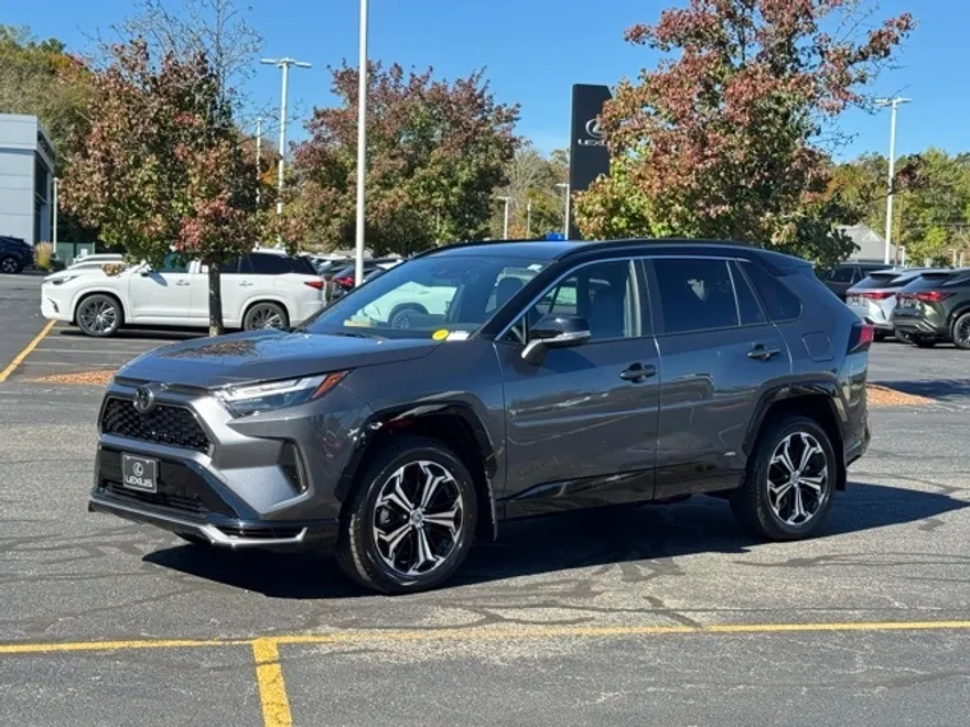 2025 Toyota RAV4 Hybrid XSE photo 1