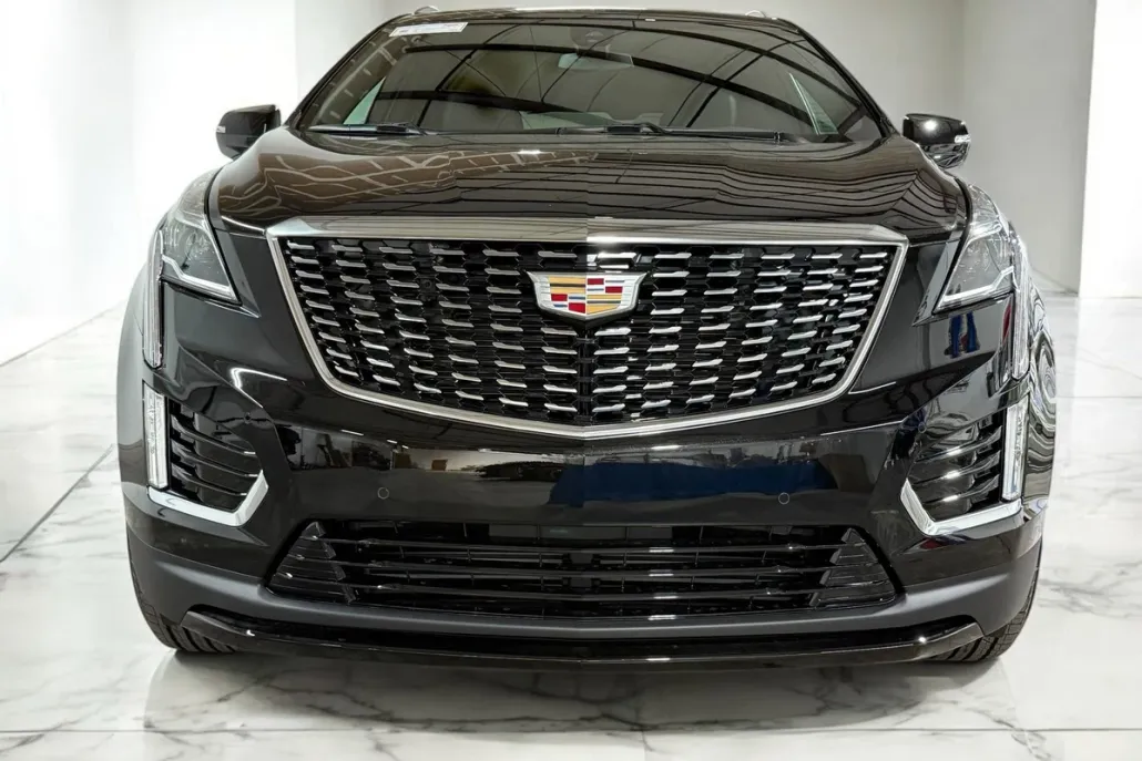 2025 Cadillac XT5 Luxury photo 1