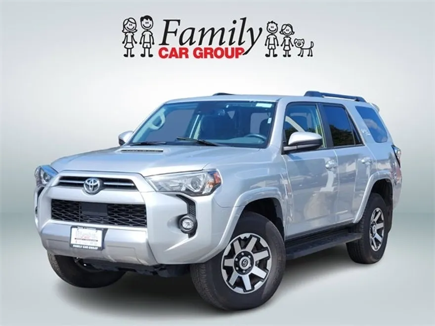 2024 Toyota 4Runner TRD Off-Road photo 1