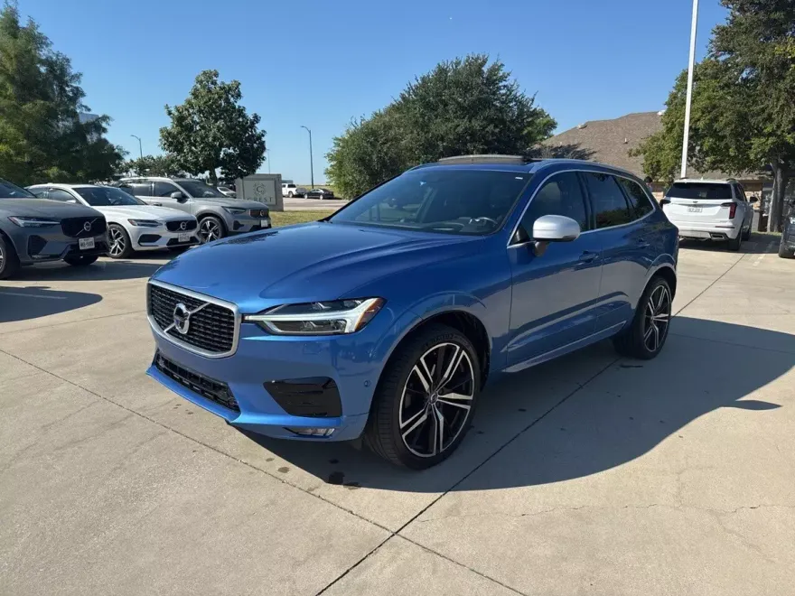 2019 Volvo XC60 T5 R-Design photo 1