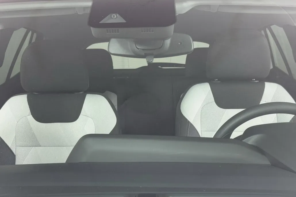 2024 Chevrolet Trax LS photo 1