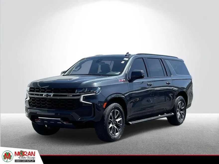 2022 Chevrolet Suburban Z71 photo 1