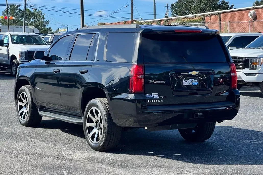 2019 Chevrolet Tahoe LT photo 1