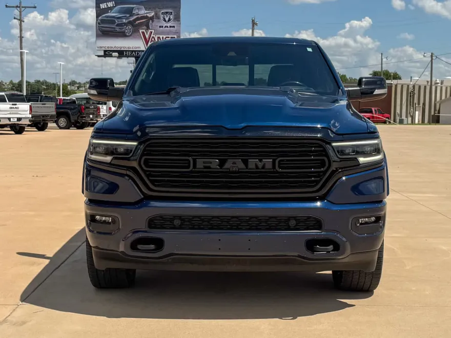 2022 Ram 1500 Limited photo 1
