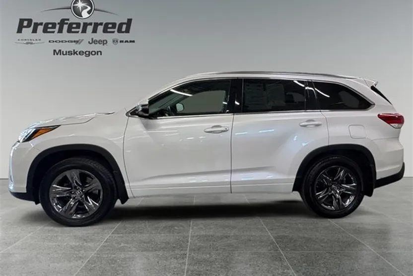 2018 Toyota Highlander Limited photo 1