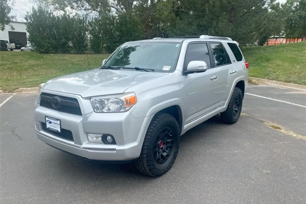 2013 Toyota 4Runner SR5 4WD photo 1