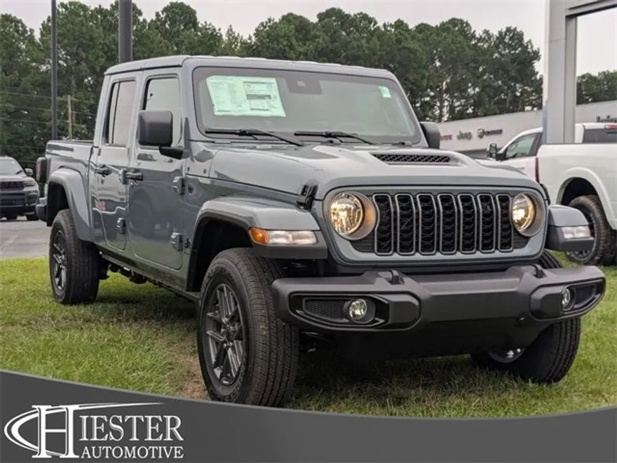 2025 Jeep Gladiator Sport S photo 1