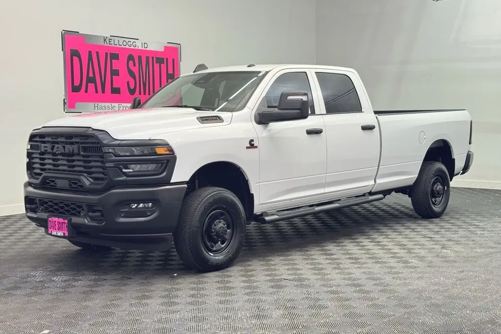 2025 Ram 2500 Tradesman photo 1