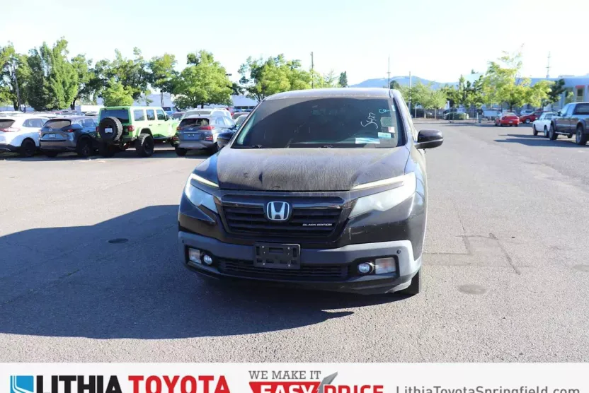 2018 Honda Ridgeline Black Edition photo 1