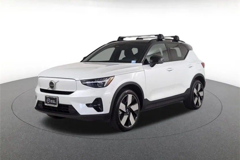 2023 Volvo XC40 Recharge Ultimate photo 1