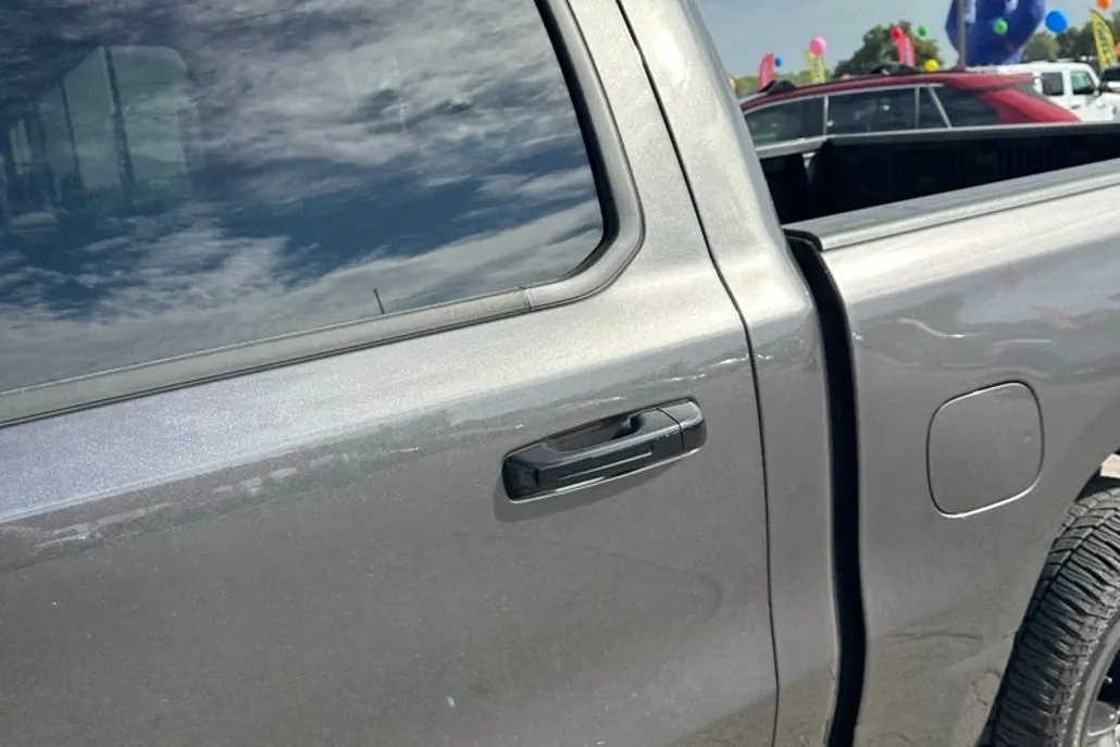 2023 Ram 1500 Big Horn photo 1