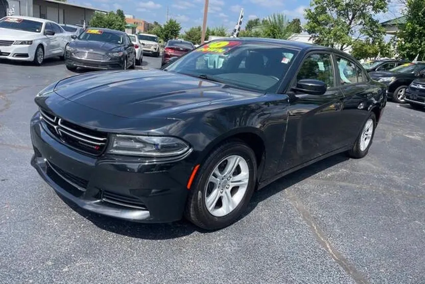 2015 Dodge Charger SE photo 1