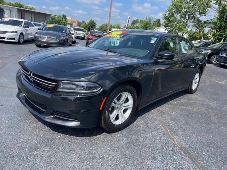 2015 Dodge Charger SE photo 1