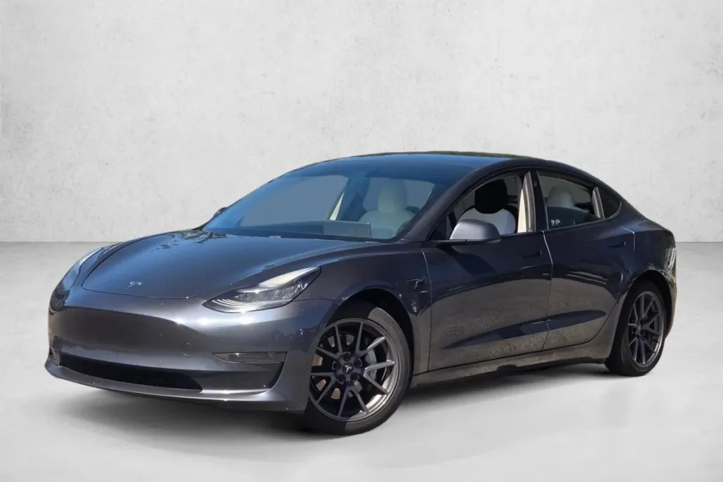 2021 Tesla Model 3 Standard Range Plus photo 1