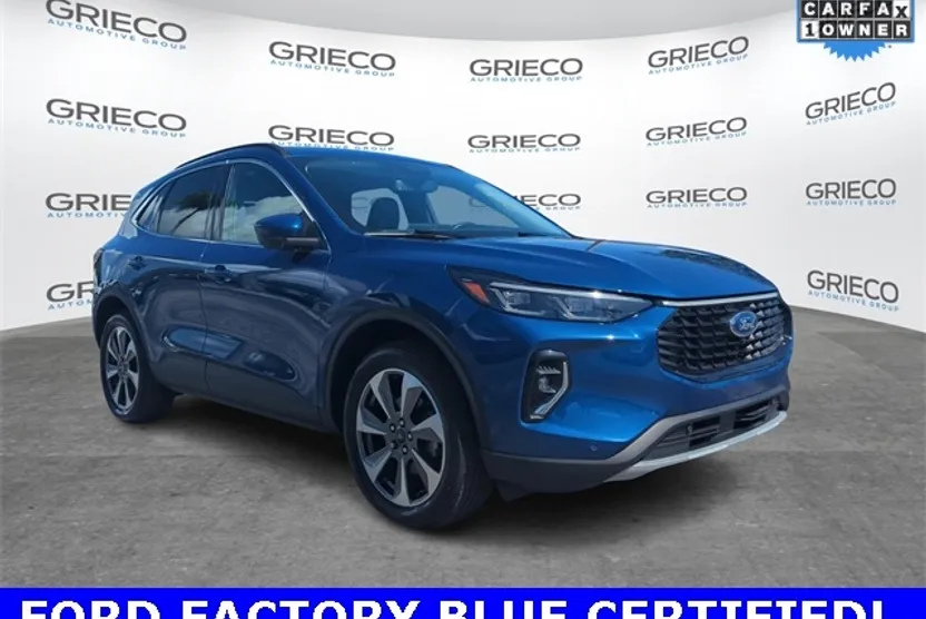 2023 Ford Escape Platinum photo 1