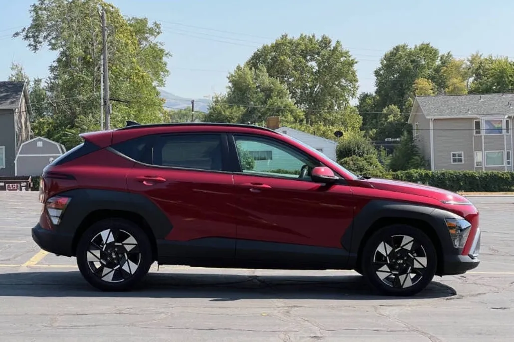 2024 Hyundai Kona SEL photo 1