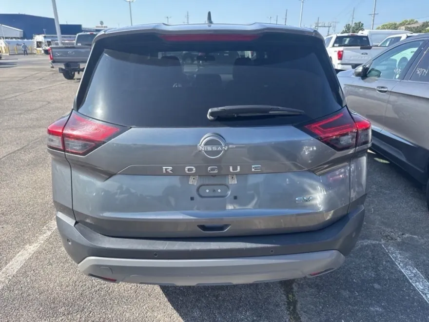 2023 Nissan Rogue SV photo 1