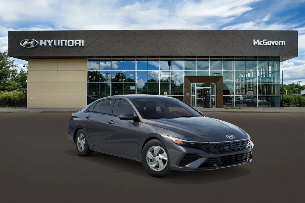 2025 Hyundai Elantra SE photo 1